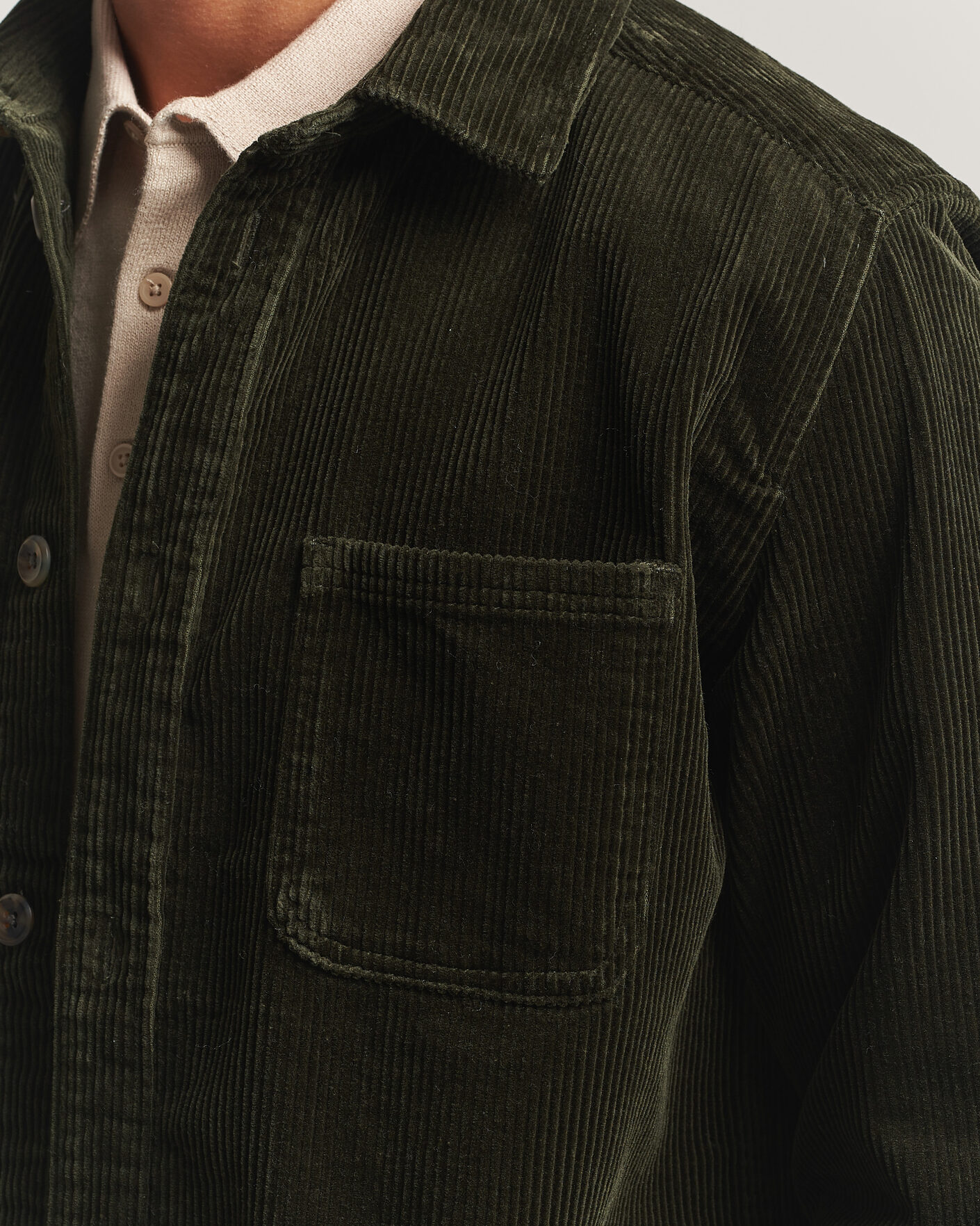 Homme | Chemises | LES DEUX | Corduroy Overshirt Rosin Green