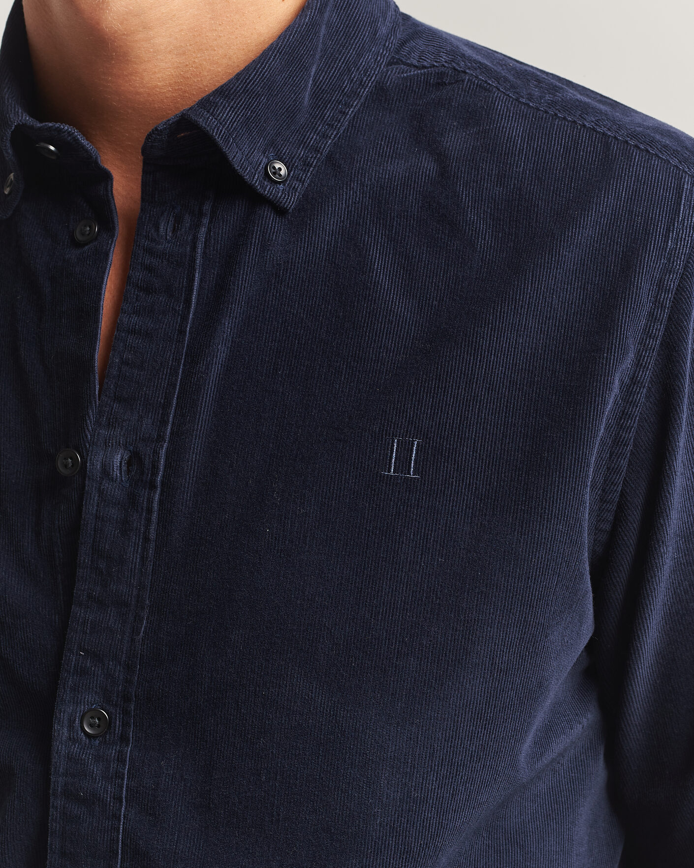 Homme | Chemises | LES DEUX | Pinwale Corduroy Shirt Dark Navy