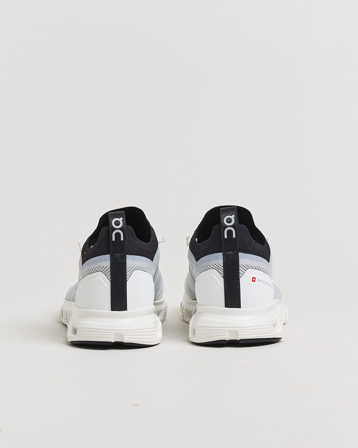 Homme | Baskets | On | Cloud 6 Versa White/Black