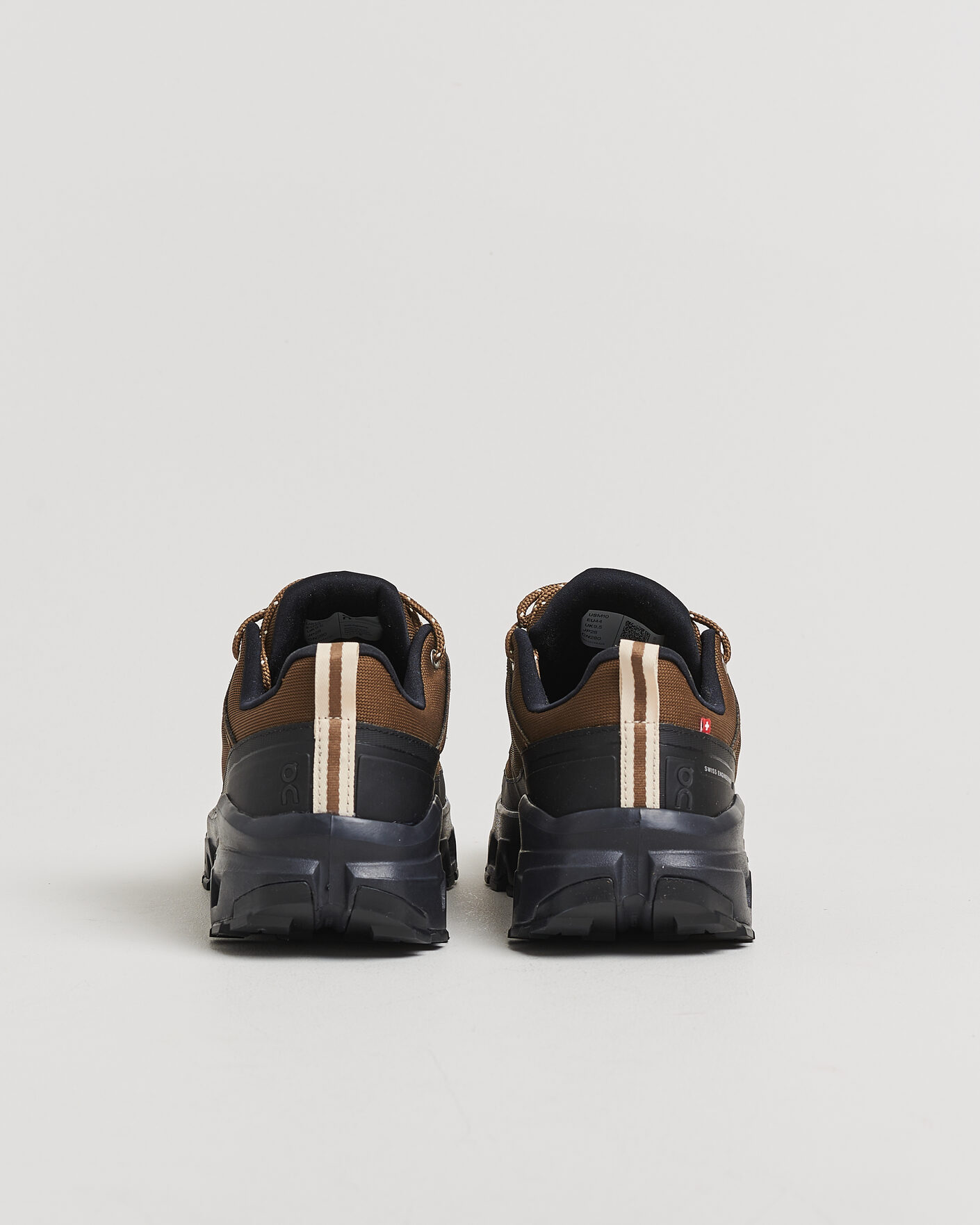 Homme | Chaussures de trail | On | Cloudrock Low Waterproof Earth/Black