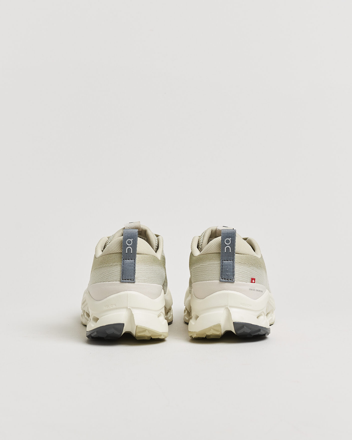 Homme | Chaussures De Running | On | Cloudsurfer Trail 2 Chalk/Ghost