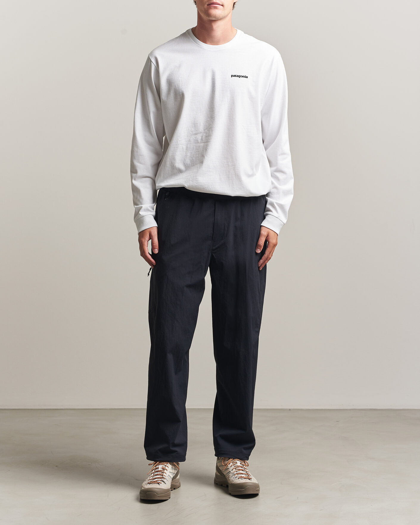 Homme | T-shirts | Patagonia | P-6 Logo Responsibili LS T-Shirt Fiber White