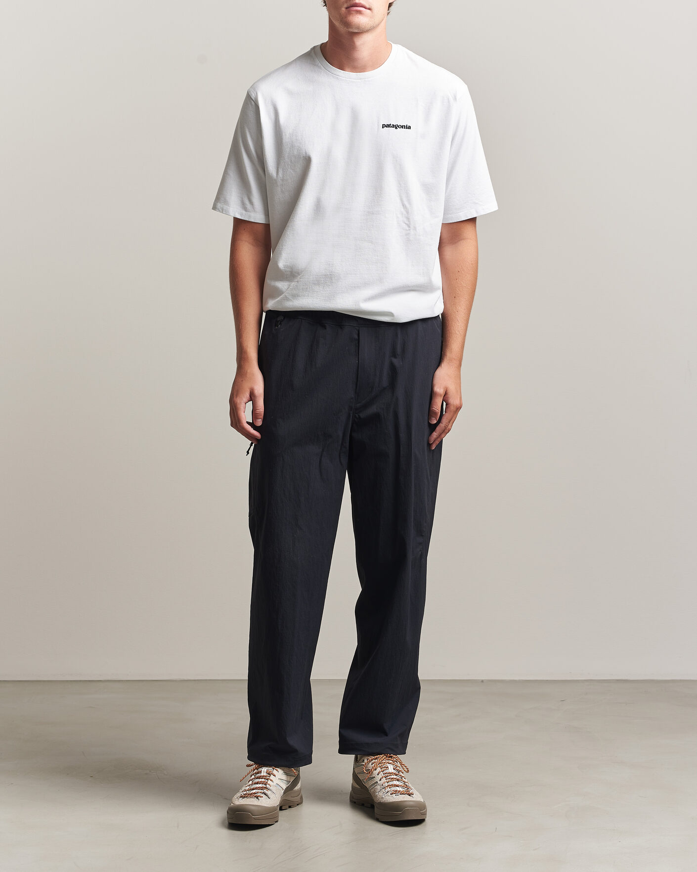 Homme | T-shirts | Patagonia | P-6 Logo Responsibili T-Shirt Fiber White