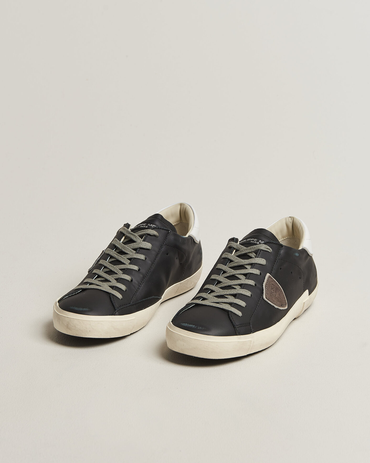 Homme | Baskets | Philippe Model | PRSX Low Top Suede Sneaker Black/White