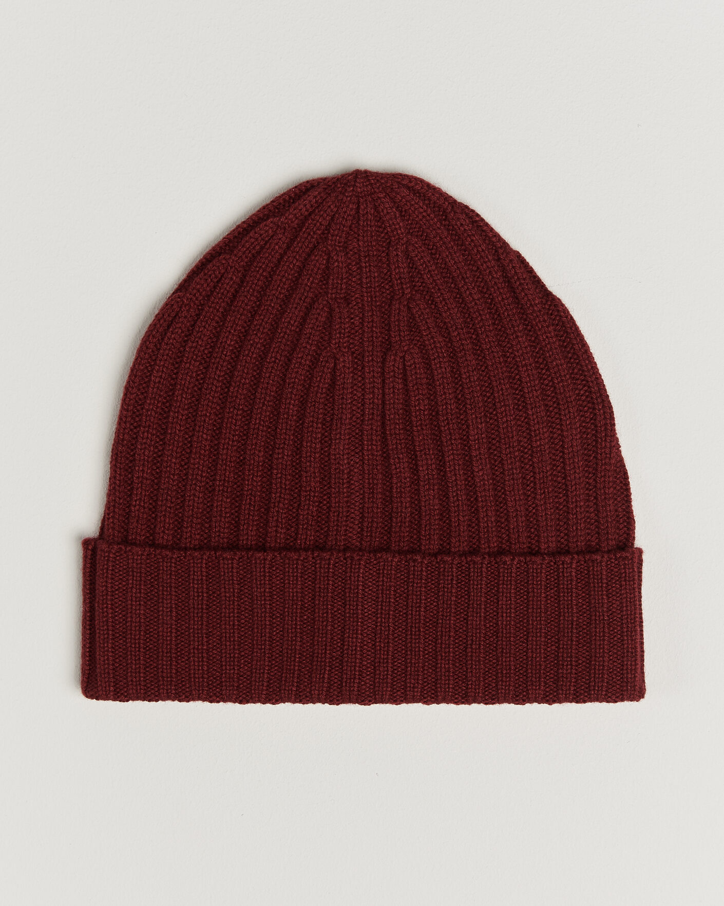 Homme | Bonnets | Piacenza Cashmere | Ribbed Cashmere Beanie Burgundy