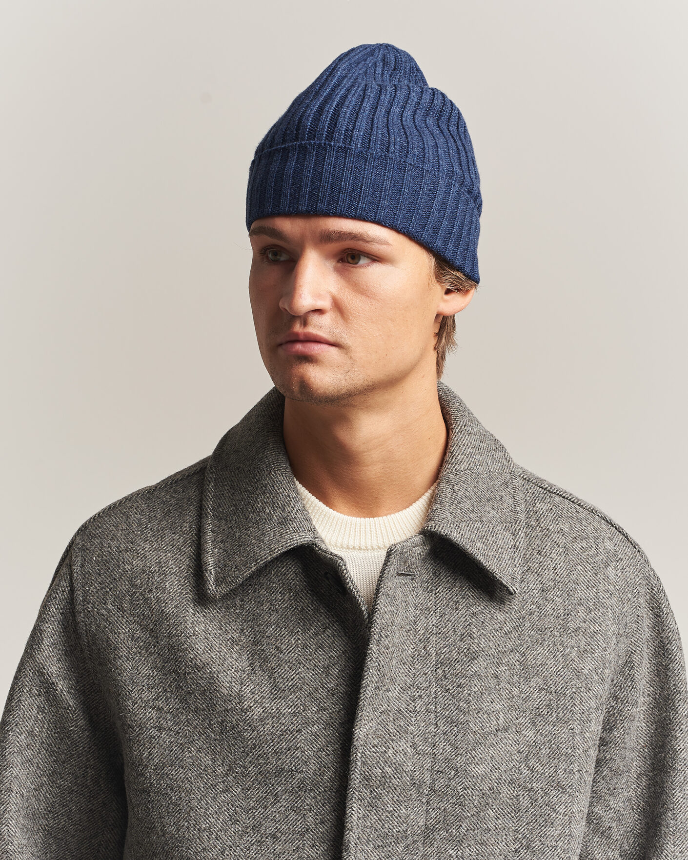 Homme | Bonnets | Piacenza Cashmere | Ribbed Cashmere Beanie Dark Blue