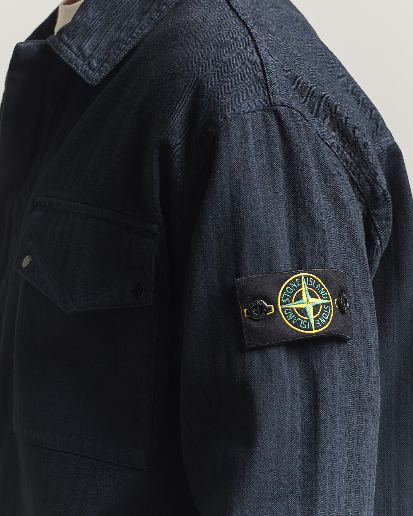 Homme | Chemises | Stone Island | Garment Dyed Cotton Herringbone Overshirt Navy Blue