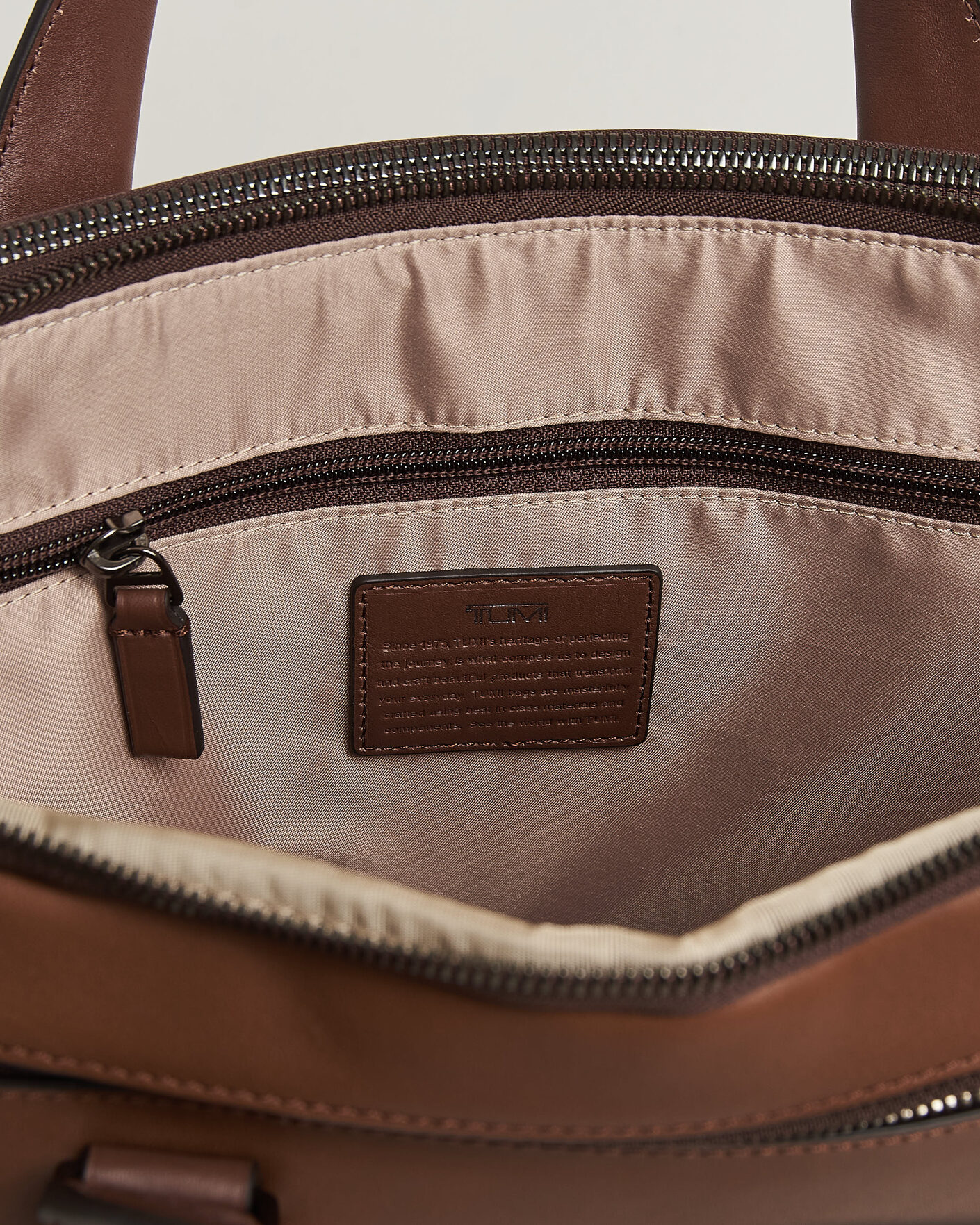 Homme | Sacs | TUMI | Harrison Sycamore Slim Leather Brief Cognac Bombe