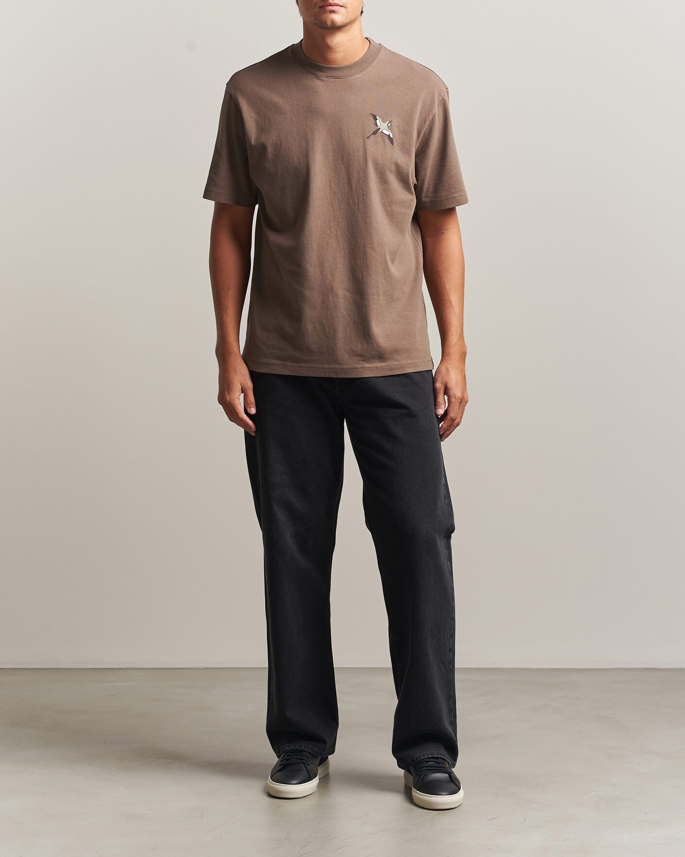Homme | T-shirts | Axel Arigato | Micro Bee Birt T-Shirt Coffee Brown