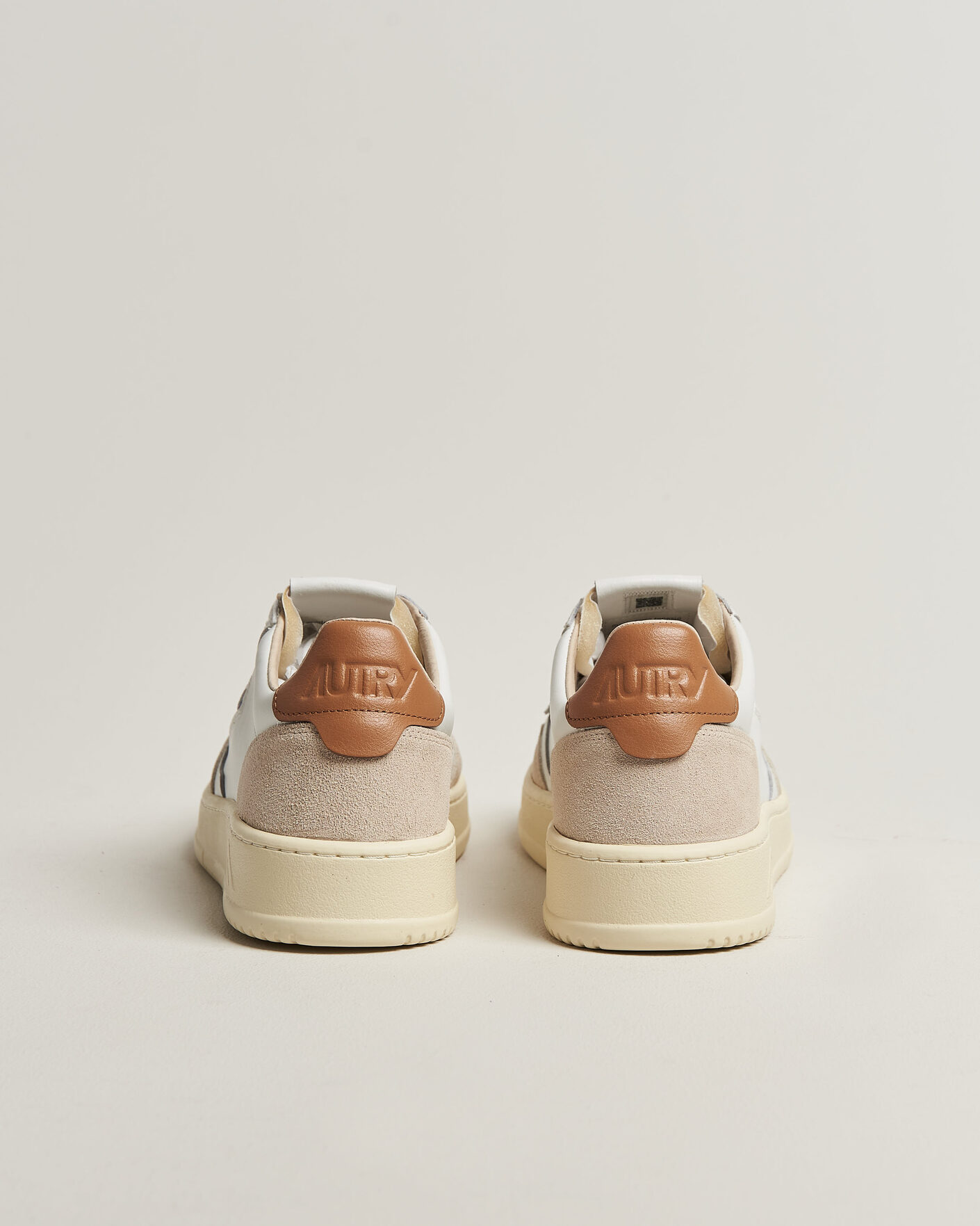 Homme | Baskets | Autry | Medalist Low Leather/Suede Sneaker White/Lion