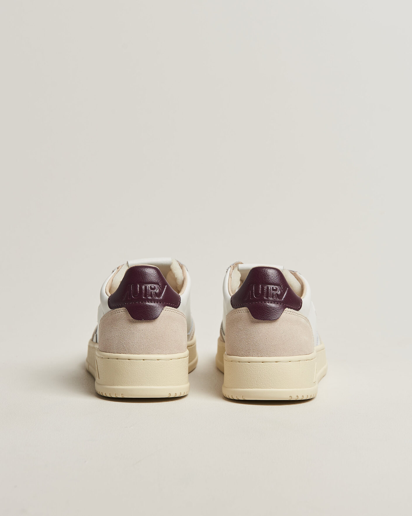 Homme | Baskets | Autry | Medalist Low Leather/Suede Sneaker White/Fig