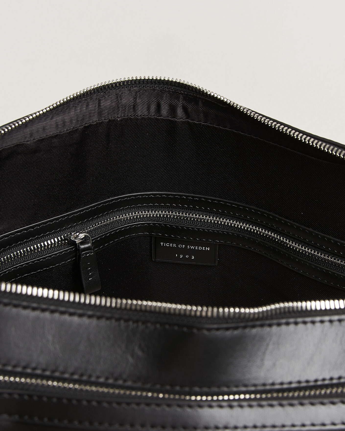 Homme | Sacs | Tiger of Sweden | Burin Smooth Leather Briefcase Black
