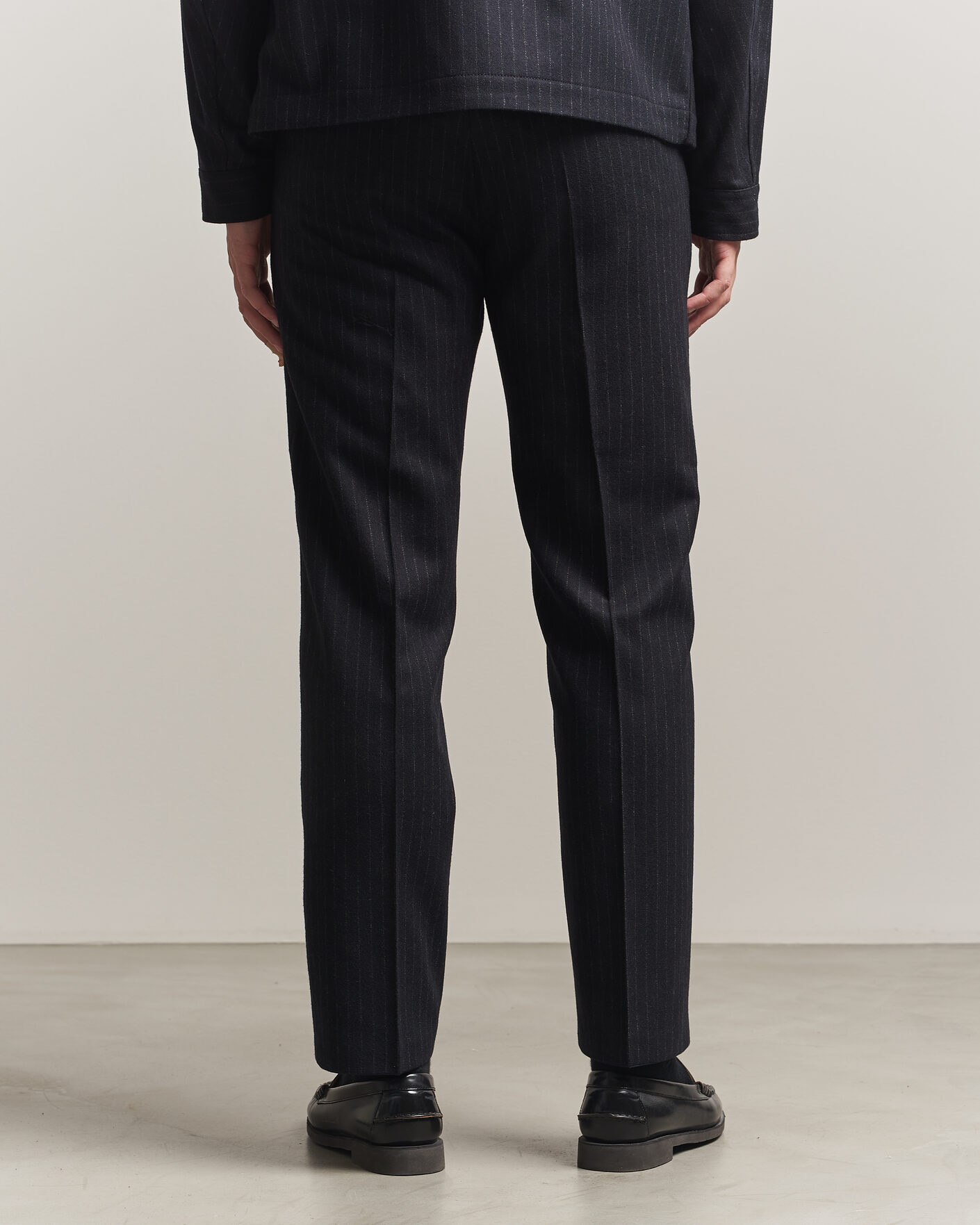 Homme | Pantalons | Tiger of Sweden | Tense Wool Pleated Pinstriped Trousers Blue Function