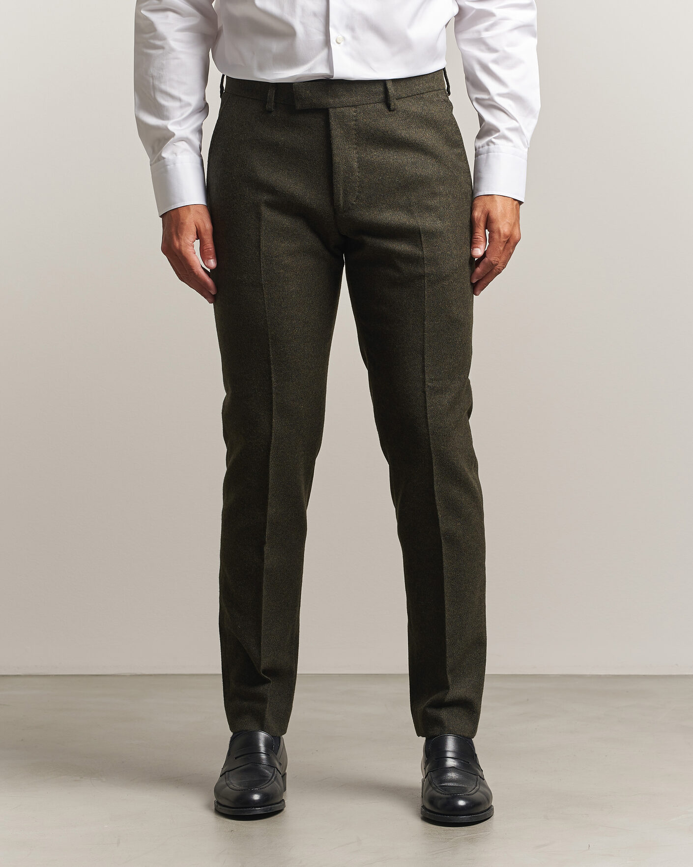 Homme | Pantalons | Tiger of Sweden | Tenuta Wool Flannel Suit Trousers Muted Canopy