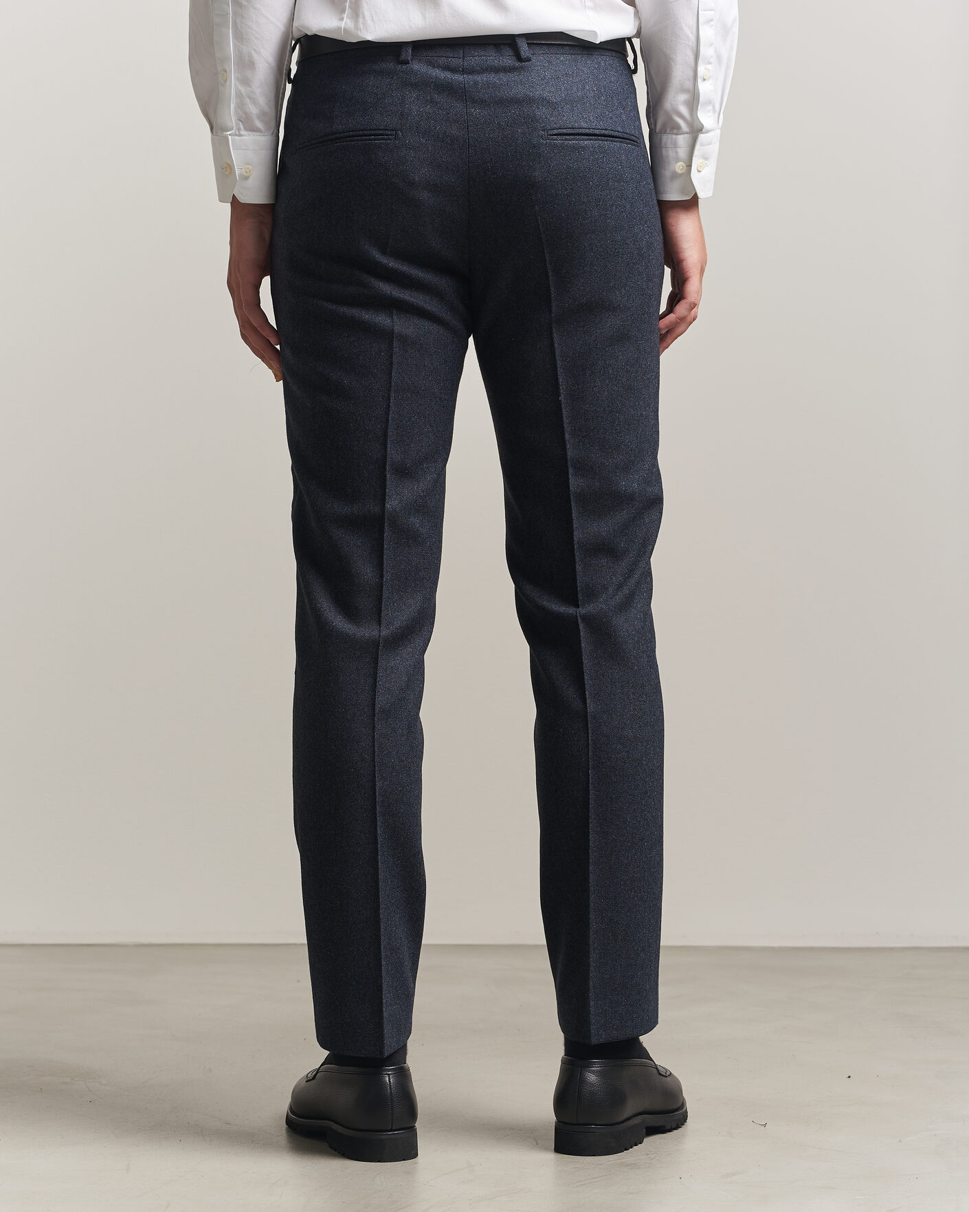Homme | Pantalons | Tiger of Sweden | Tenuta Wool Flannel Suit Trousers Midnight Blue