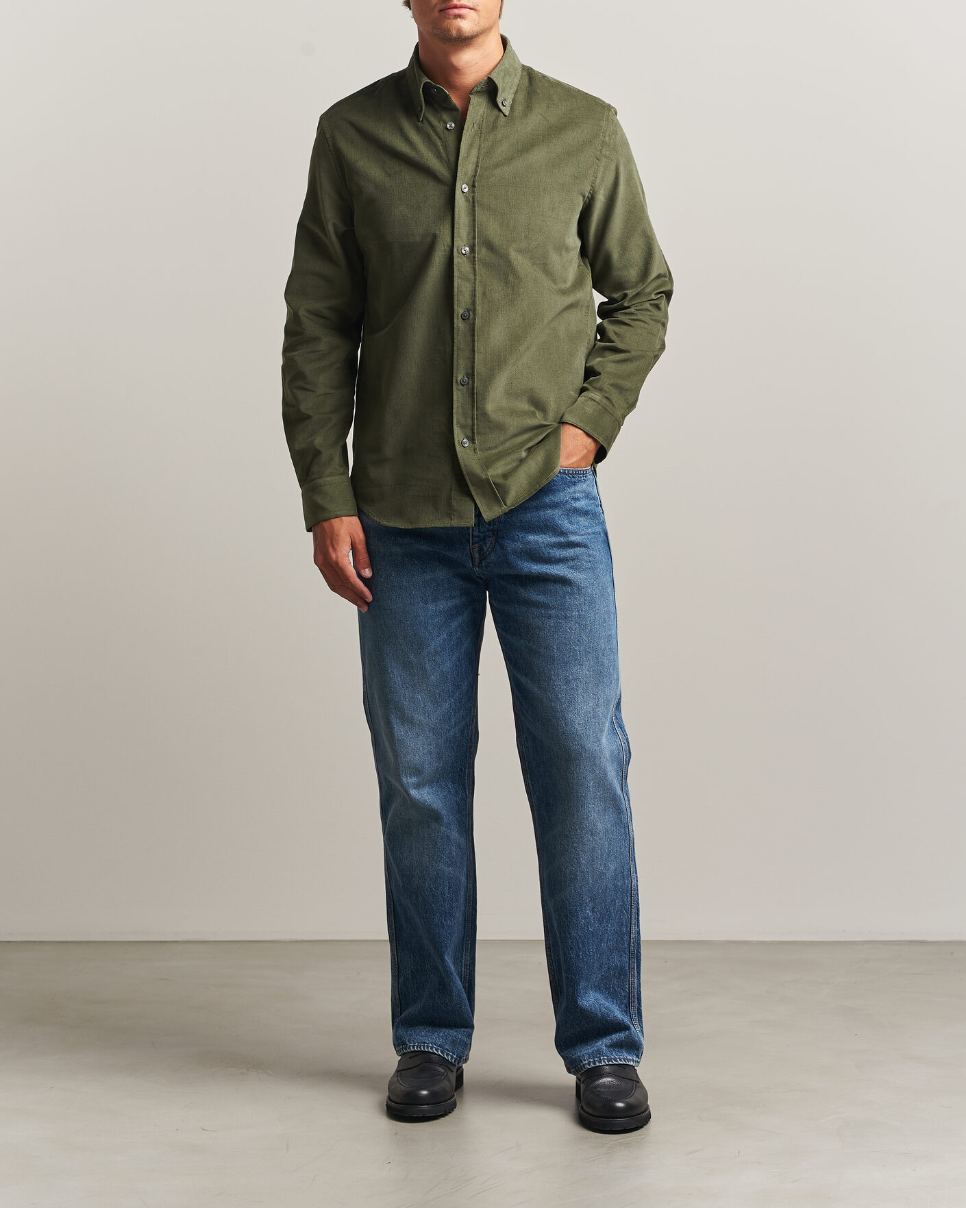 Homme | Chemises | Tiger of Sweden | Bjorn Corduroy Shirt City Green