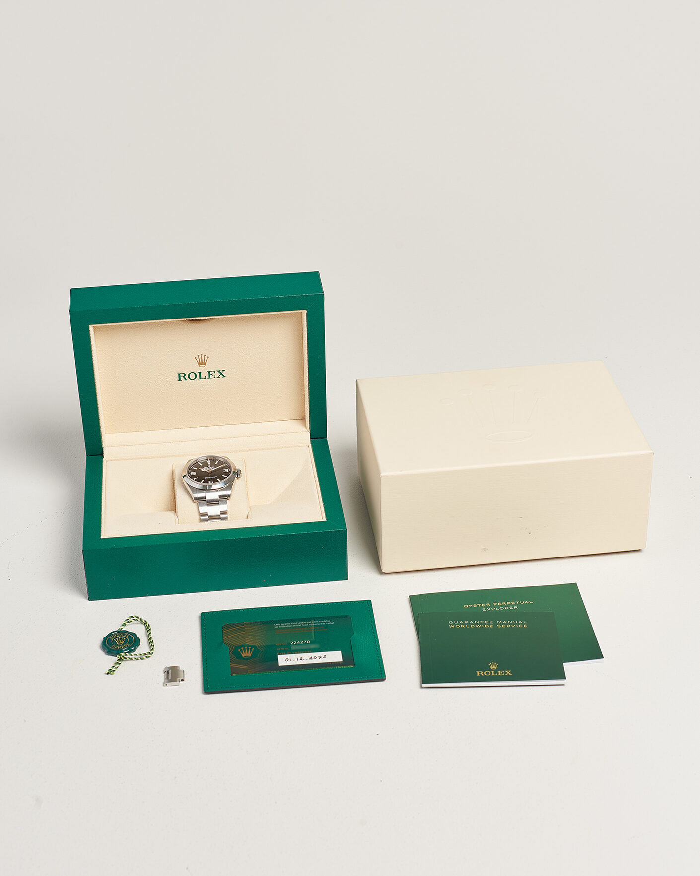 Homme | Pre-Owned & Vintage Watches | Rolex Pre-Owned | Explorer 40