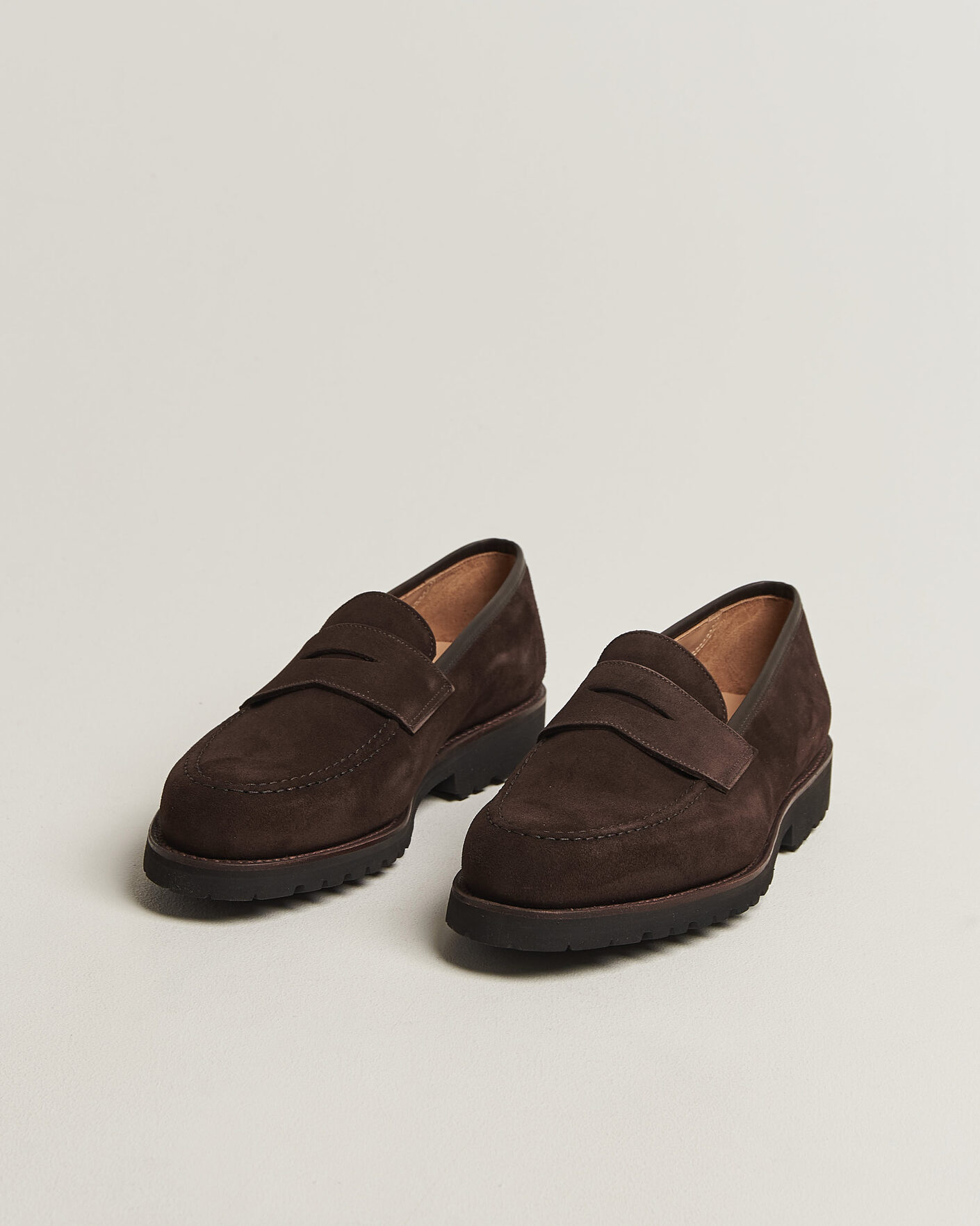 Homme | Loafers | Crockett & Jones | Boston 2 VI-Lite Loafer Dark Oak Suede