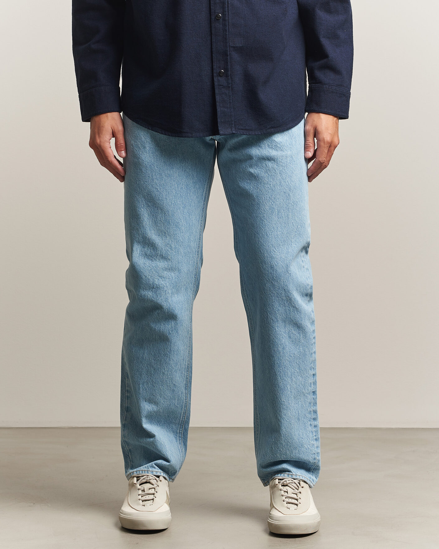 Homme | Jeans | Stone Island | Regular Straight Fit Indigo Jeans Blue Light Wash
