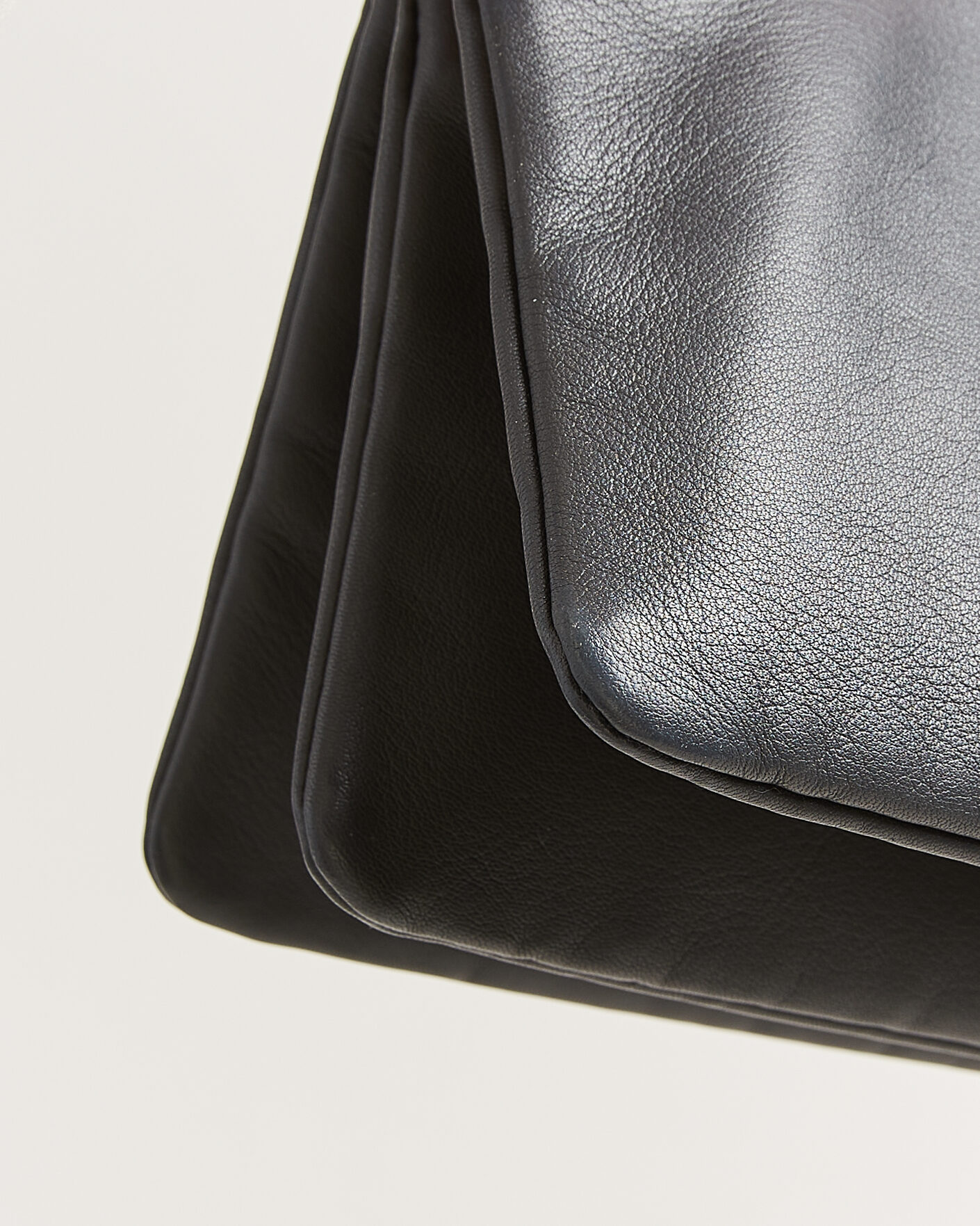 Homme | Pre-Owned & Vintage Bags | Celine Pre-Owned | Trio Bag Small Grey