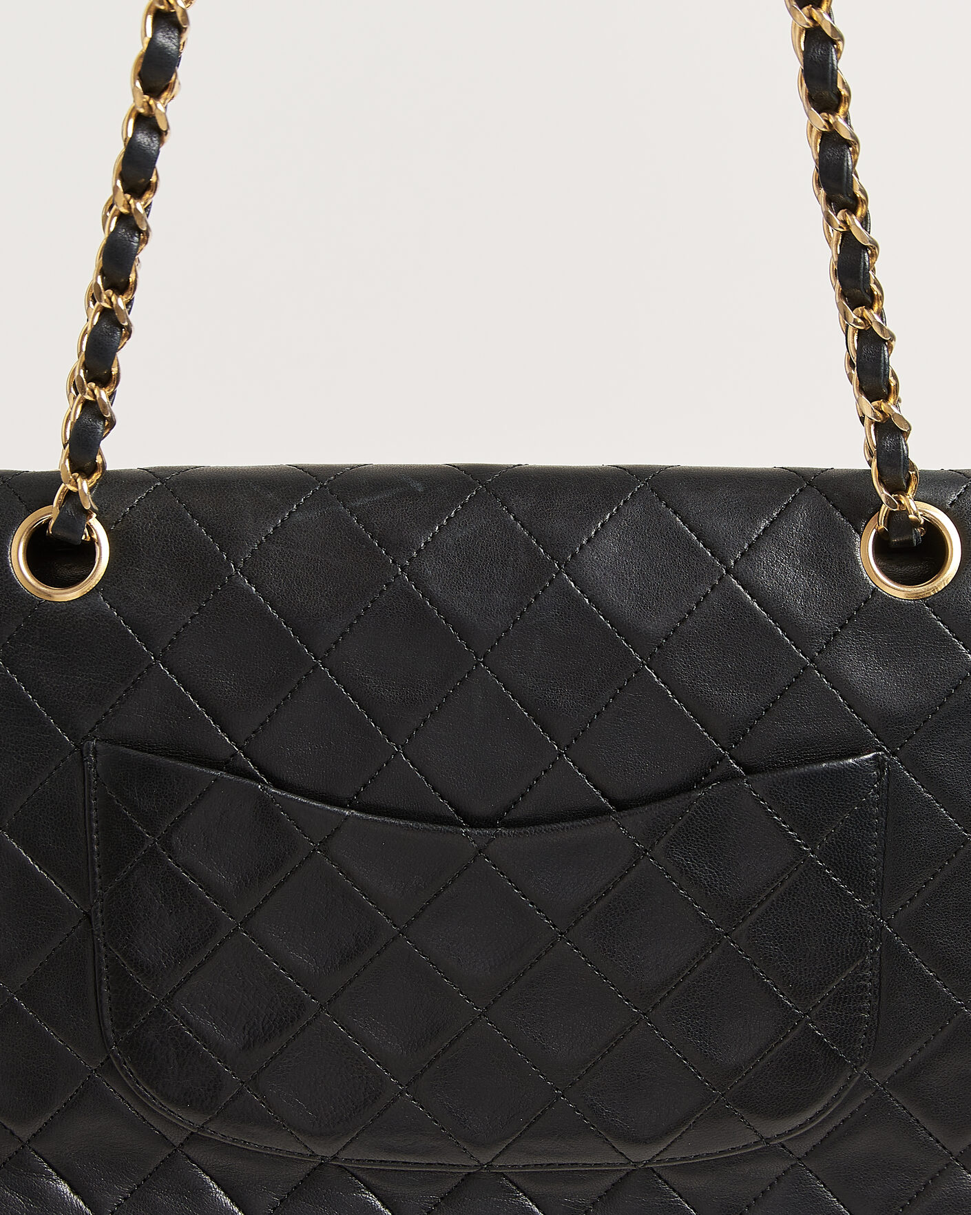 Homme | Chanel Pre-Owned Classic Medium Double Flap Bag Lambskin Black | Chanel Pre-Owned | Classic Medium Double Flap Bag Lambskin Black