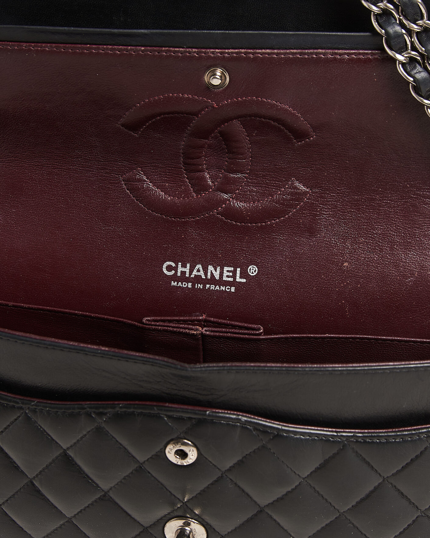 Homme | Pre-Owned & Vintage Bags | Chanel Pre-Owned | Classic Medium Double Flap Bag Lambskin Black