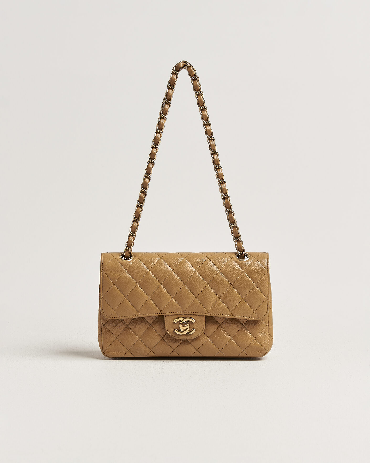 Homme | Pre-Owned & Vintage Bags | Chanel Pre-Owned | Classic Small Double Flap Bag Caviar Leather Beige