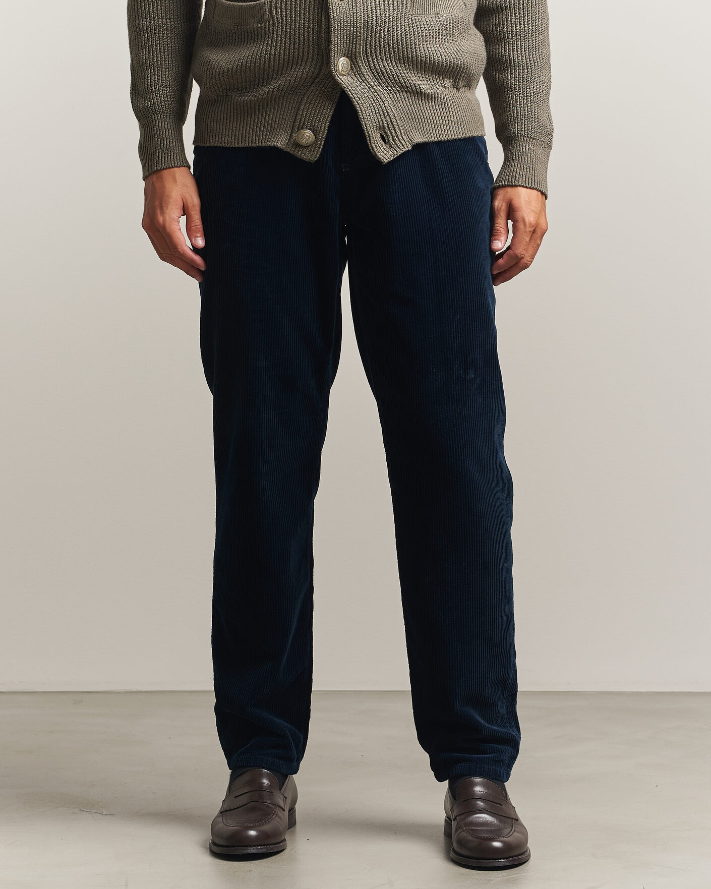 Homme | Pantalons | Brunello Cucinelli | Leisure Fit Corduroy 5-Pocket Pants Navy