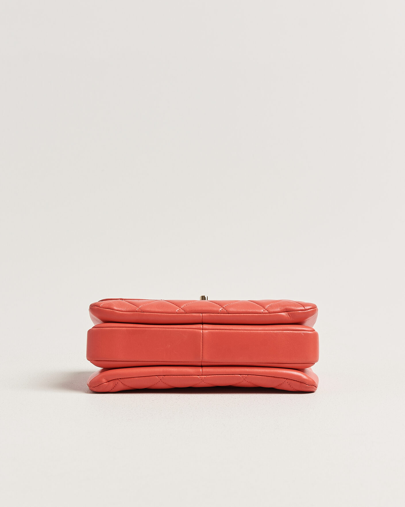 Homme | Pre-Owned & Vintage Bags | Chanel Pre-Owned | Trendy CC Top Handle Bag Coral