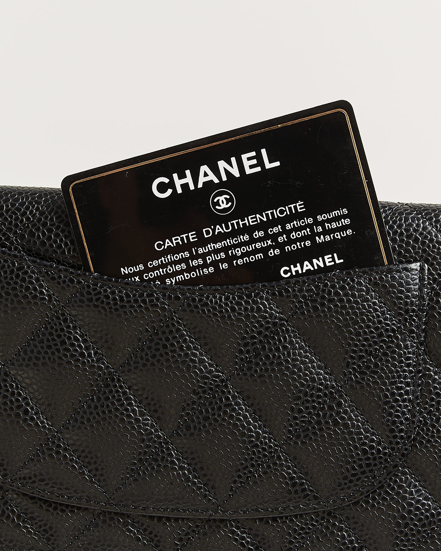 Homme | Pre-Owned & Vintage Bags | Chanel Pre-Owned | Classic Bifold Wallet Caviar Leather Black