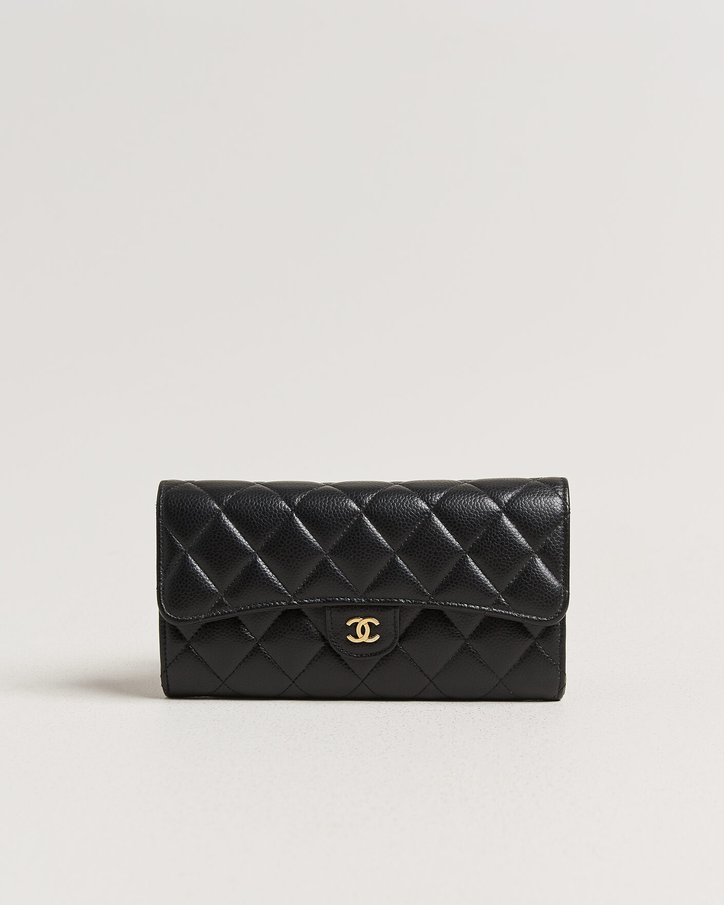 Homme | Pre-Owned & Vintage Bags | Chanel Pre-Owned | Classic Long Flap Wallet Caviar Leather Black