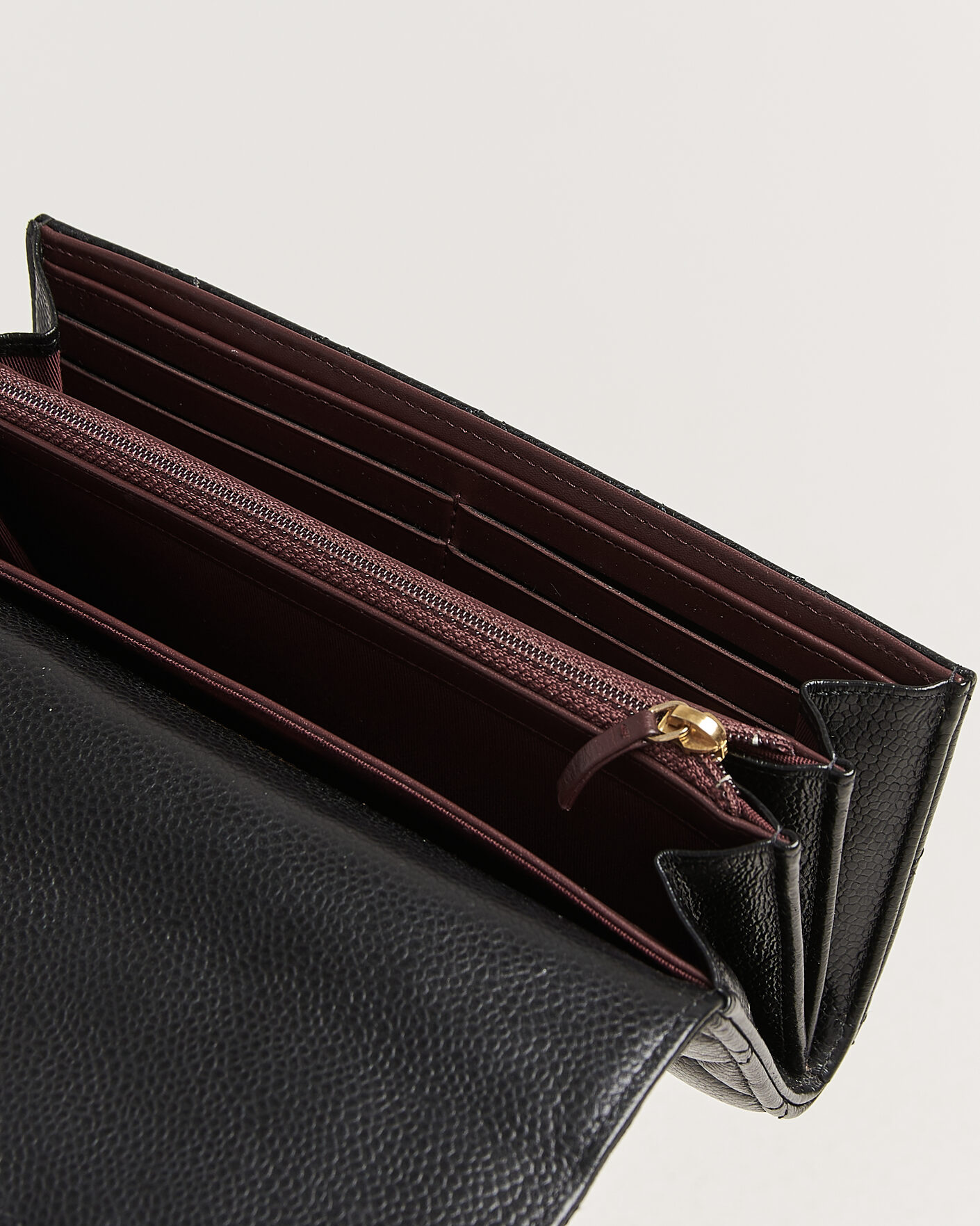 Homme | Pre-Owned & Vintage Bags | Chanel Pre-Owned | Classic Long Flap Wallet Caviar Leather Black