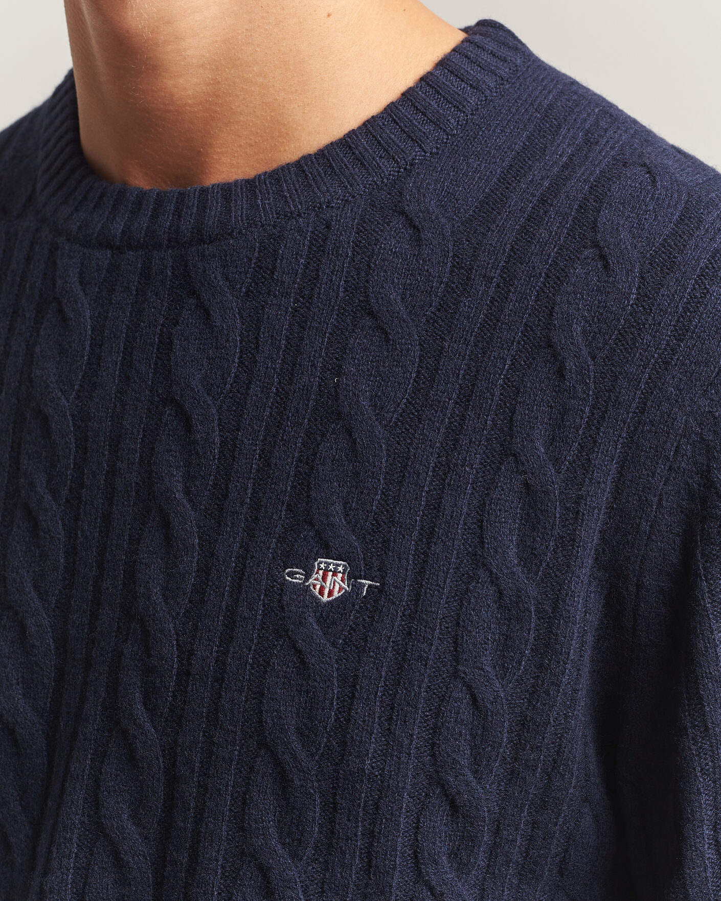 Homme | Pulls Et Tricots | Gant | Lambswool Cable Crew Neck Evening Blue