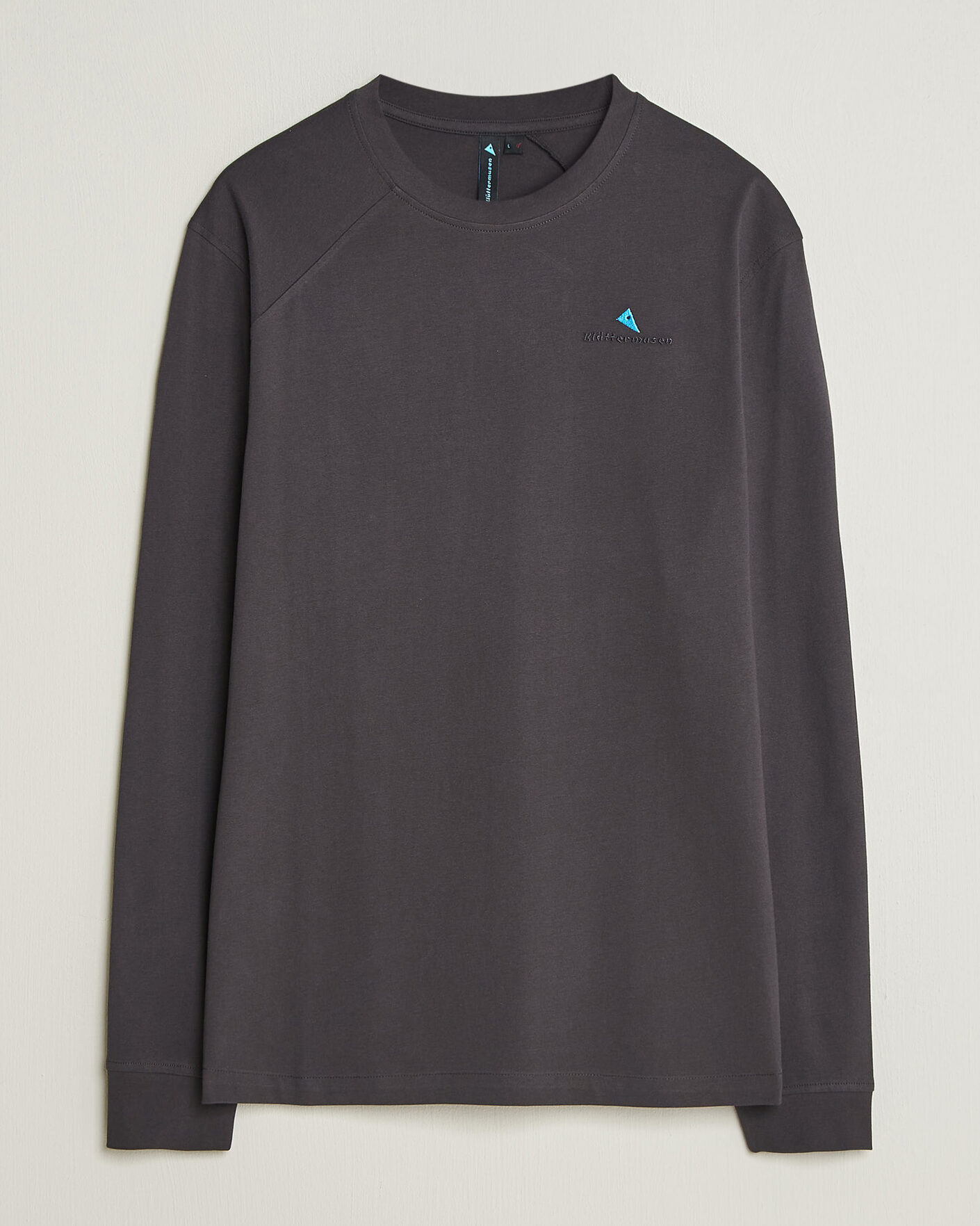 Homme | T-shirts | Klättermusen | Root Long Sleeve Logo T-Shirt Raven