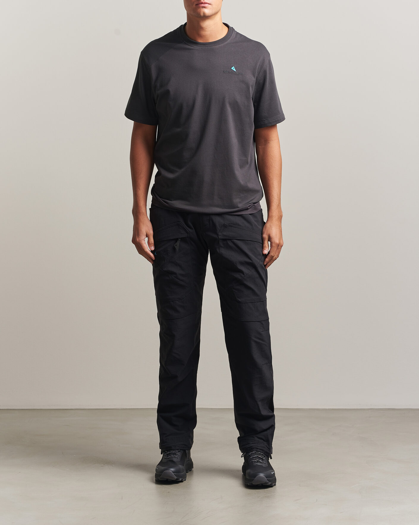 Homme | T-shirts | Klättermusen | Root Logo T-Shirt Raven