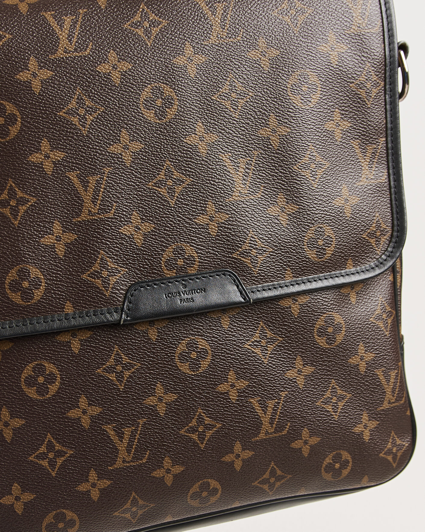 Homme | Pre-Owned & Vintage Bags | Louis Vuitton Pre-Owned | Messenger Bag Monogram Macassar
