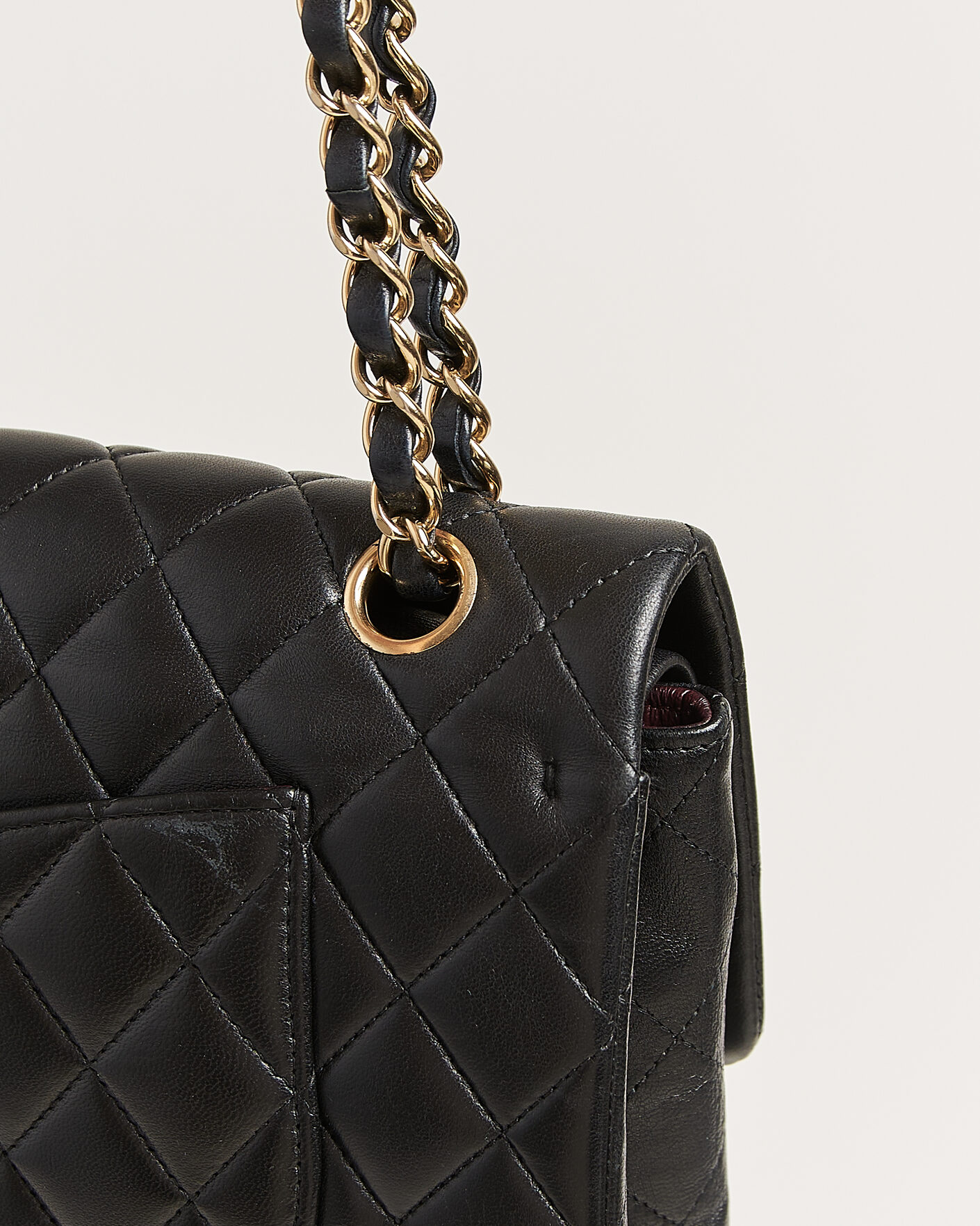 Homme | Chanel Pre-Owned Classic Medium Double Flap Bag Lambskin Black | Chanel Pre-Owned | Classic Medium Double Flap Bag Lambskin Black
