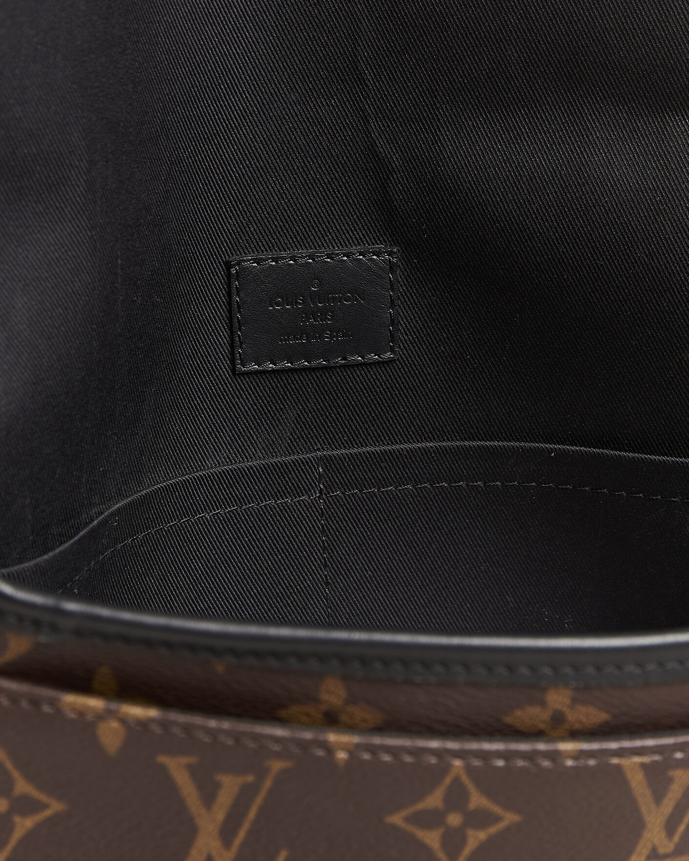 Homme | Pre-Owned & Vintage Bags | Louis Vuitton Pre-Owned | Messenger Bag Monogram Macassar