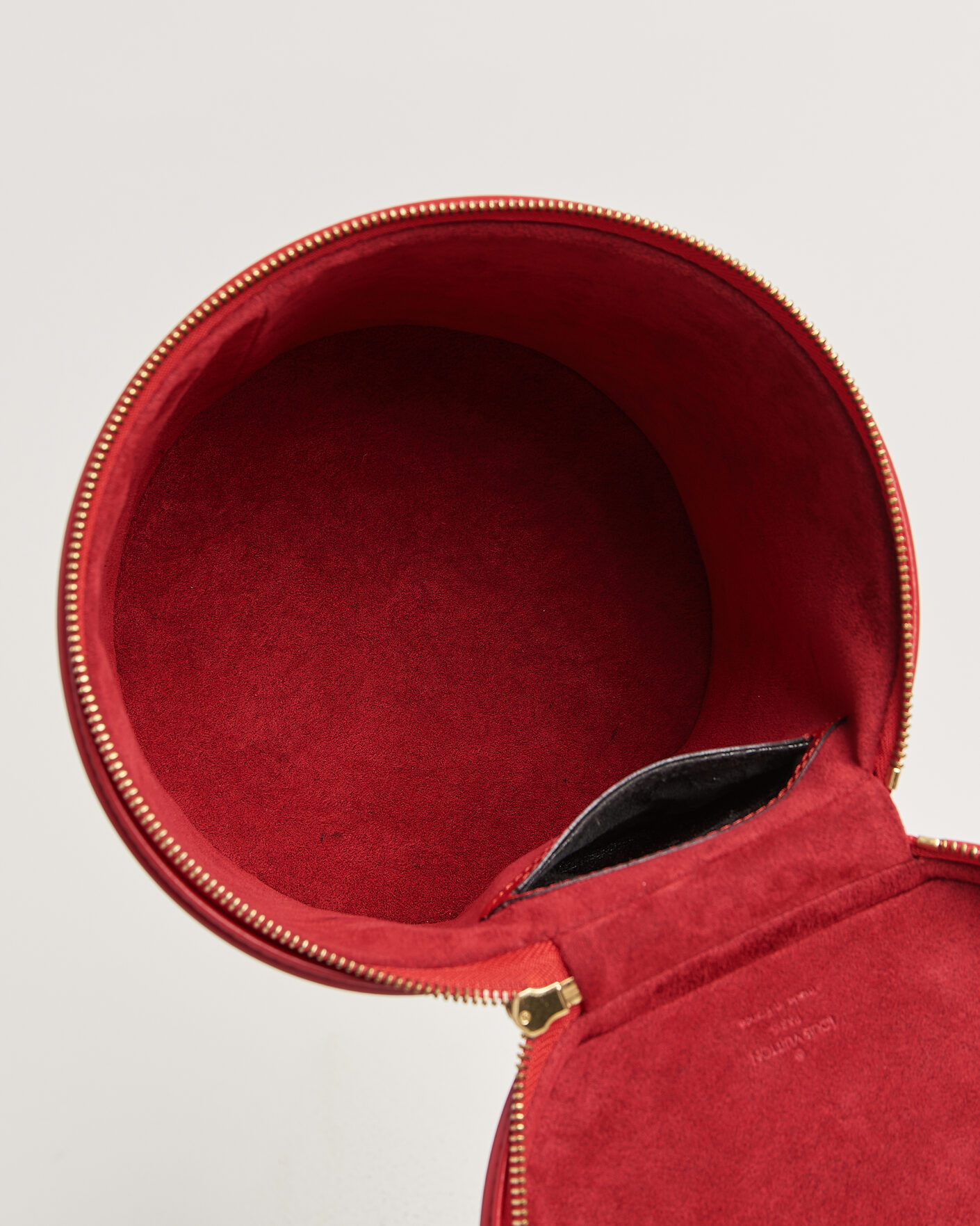 Homme | Pre-Owned & Vintage Bags | Louis Vuitton Pre-Owned | Cannes Vanity Case Epi Leather Red