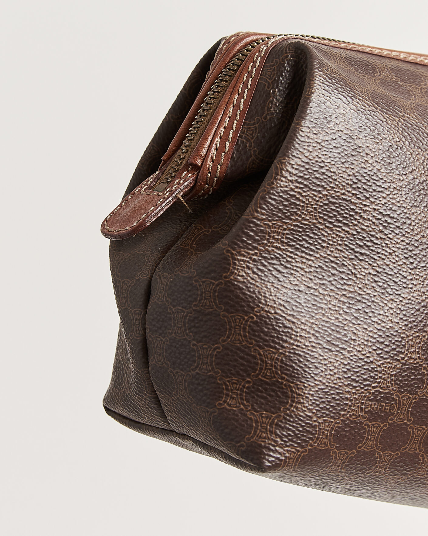 Homme | Pre-Owned & Vintage Bags | Celine Pre-Owned | Macadame Pouch Bag Monogram