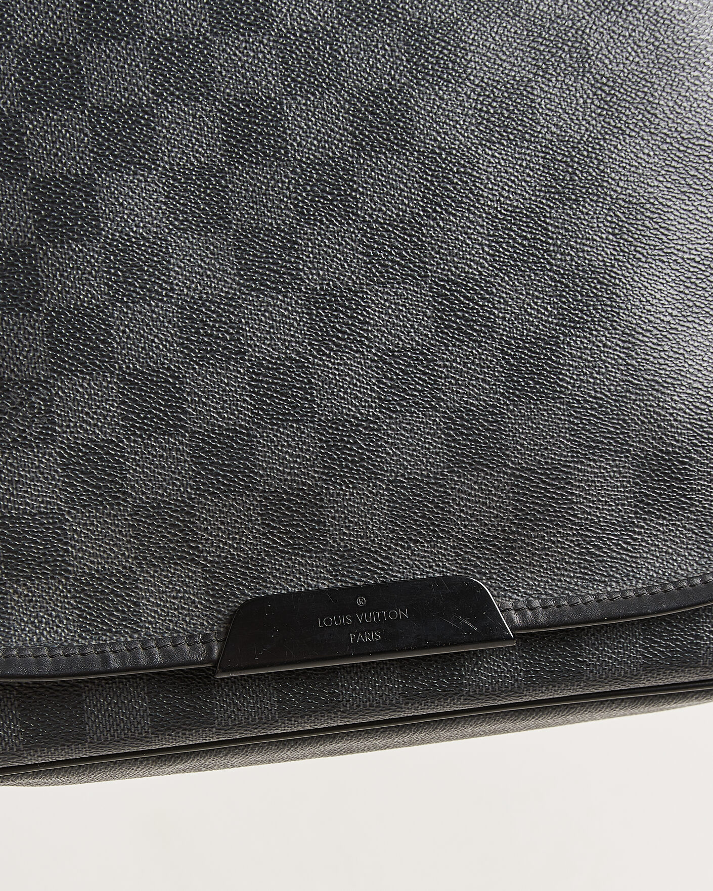Homme | Pre-Owned & Vintage Bags | Louis Vuitton Pre-Owned | Daniel MM Shoulder Bag Damier Graphite