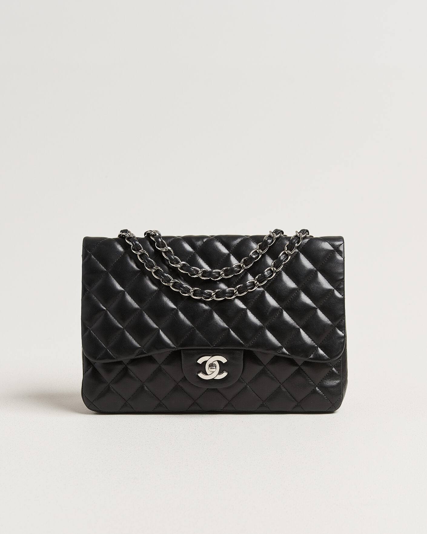 Homme | Pre-Owned & Vintage Bags | Chanel Pre-Owned | Classic Jumbo Single Flap Bag Lambskin Black