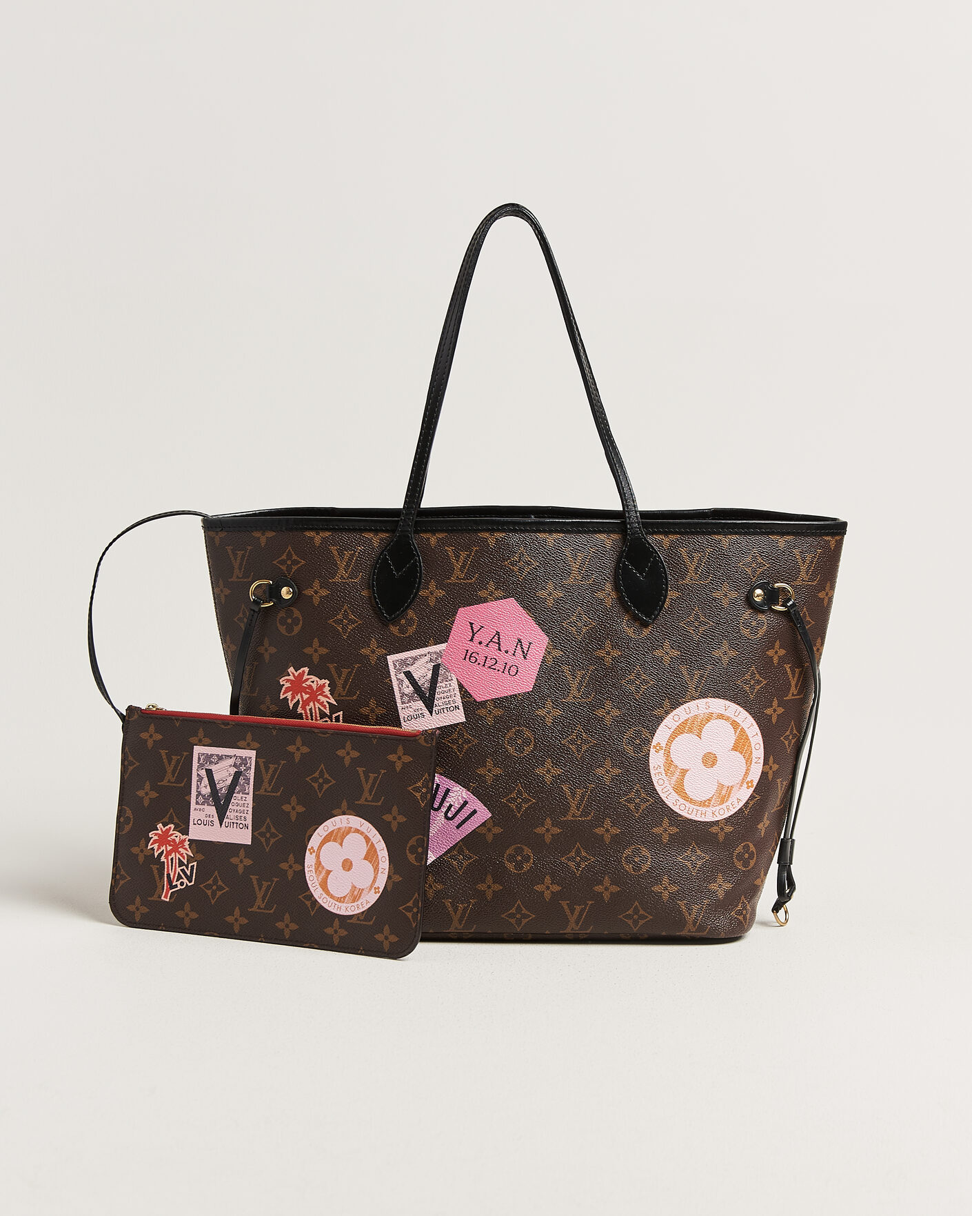 Homme | Pre-Owned & Vintage Bags | Louis Vuitton Pre-Owned | Neverfull MM World Tour Japan Monogram