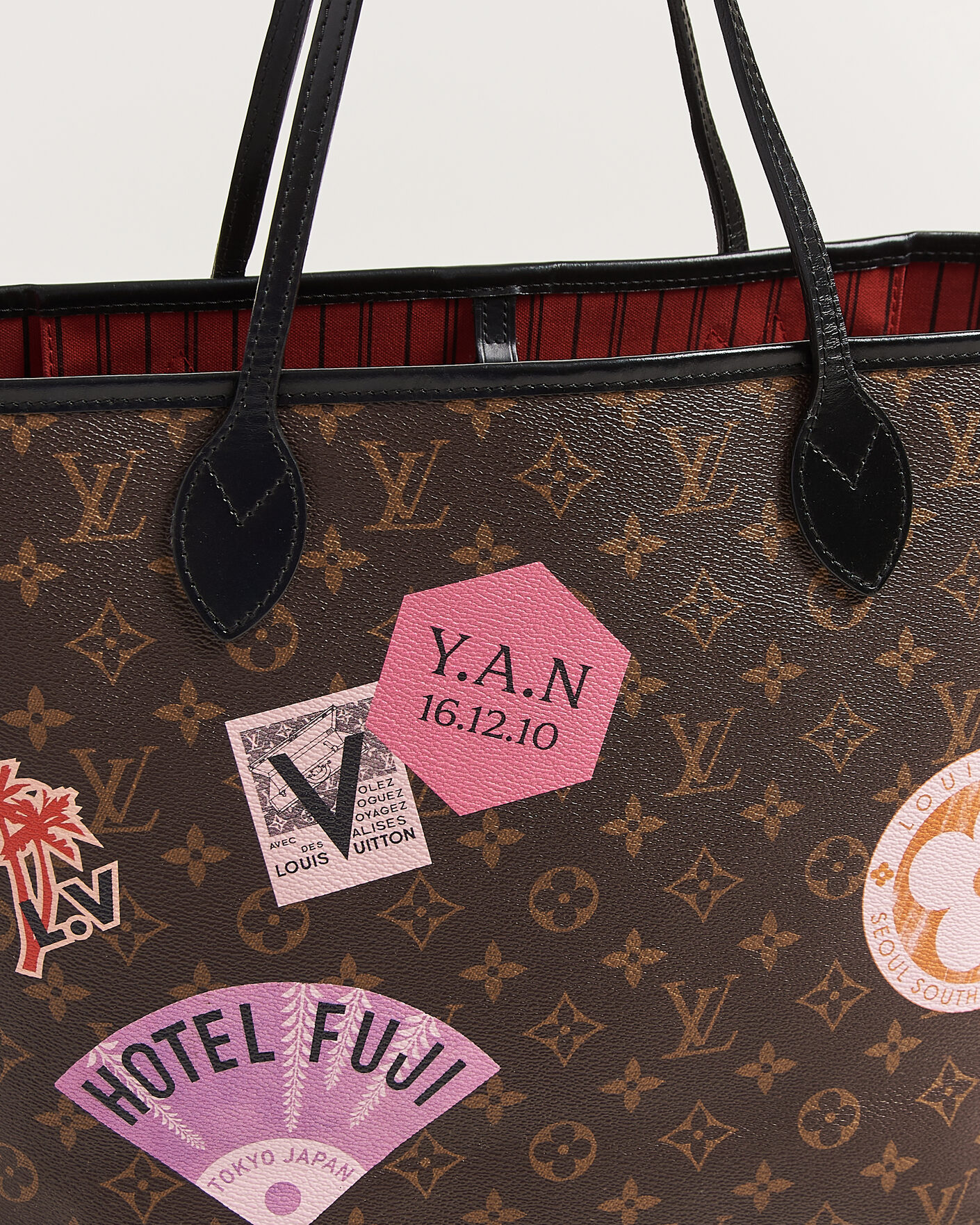 Homme | Pre-Owned & Vintage Bags | Louis Vuitton Pre-Owned | Neverfull MM World Tour Japan Monogram