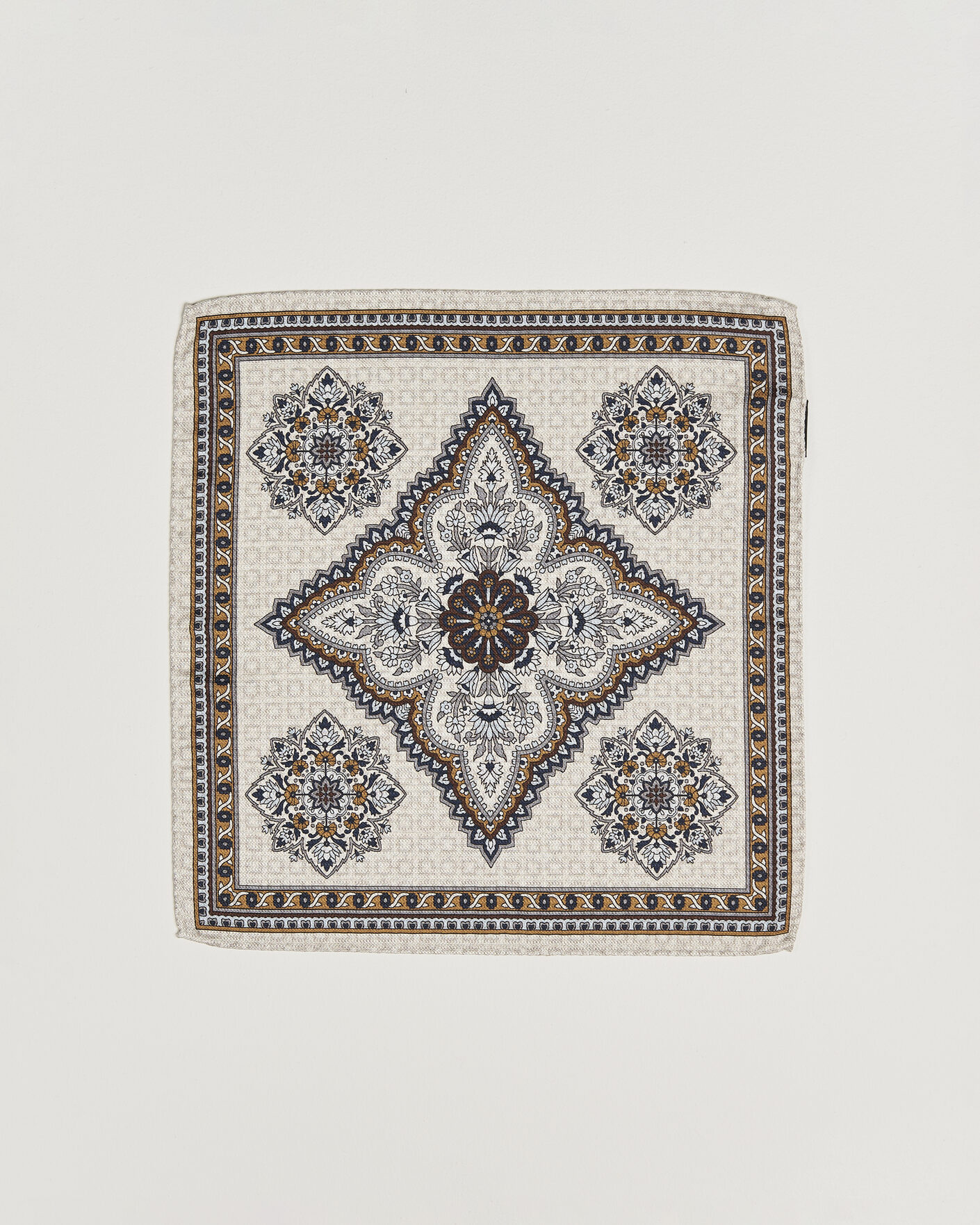 Homme | Pochettes De Costume | Amanda Christensen | Silk Schappe Doublefaced Pocket Square Beige