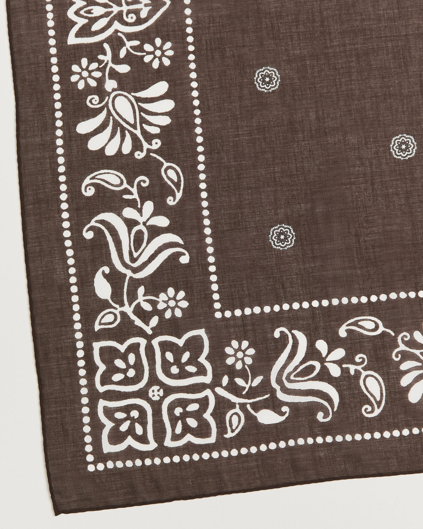Homme | Écharpes | Amanda Christensen | Cotton Voile Printed Flower Bandana Brown