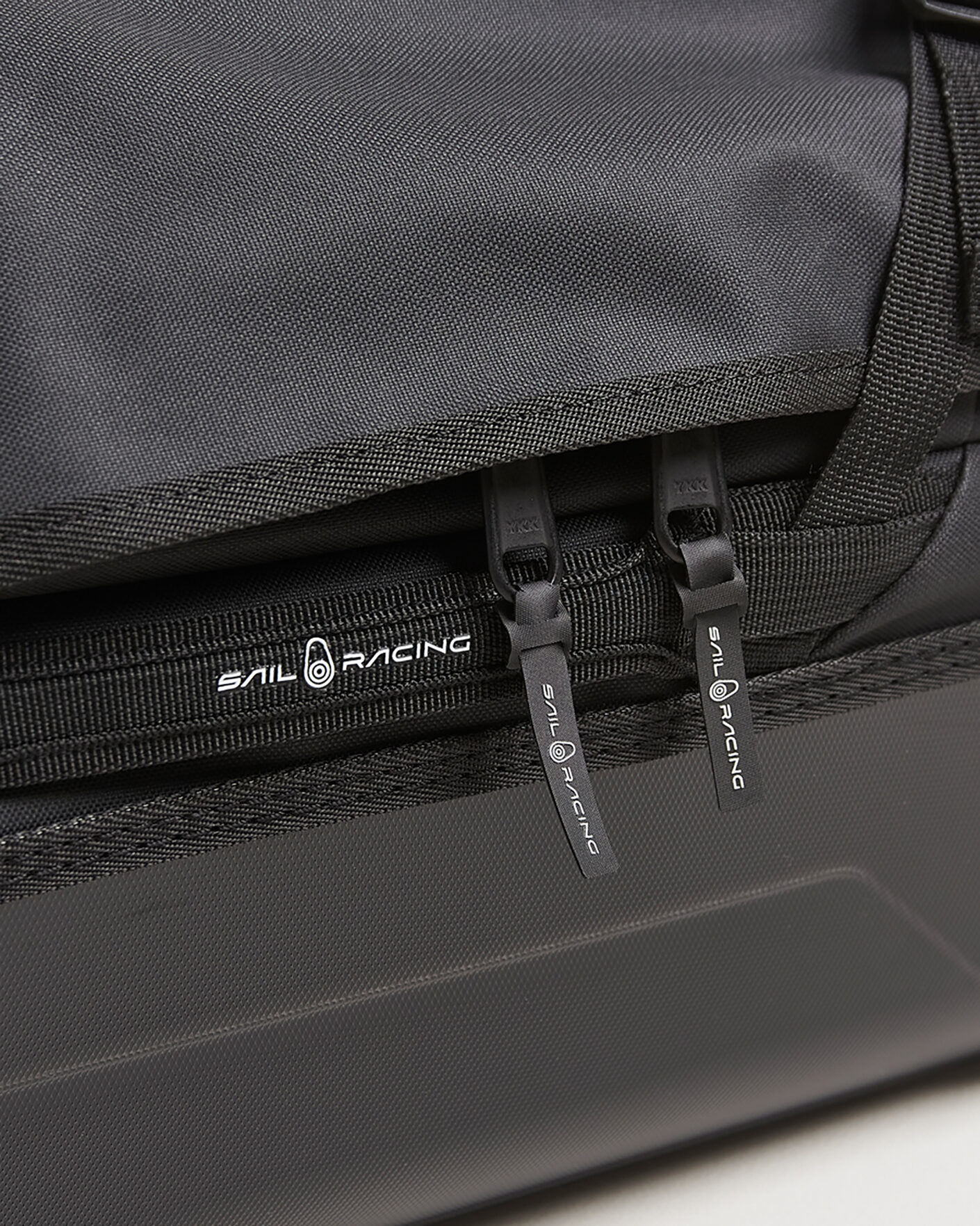 Homme | Sacs | Sail Racing | Delta Cabin Bag Carbon