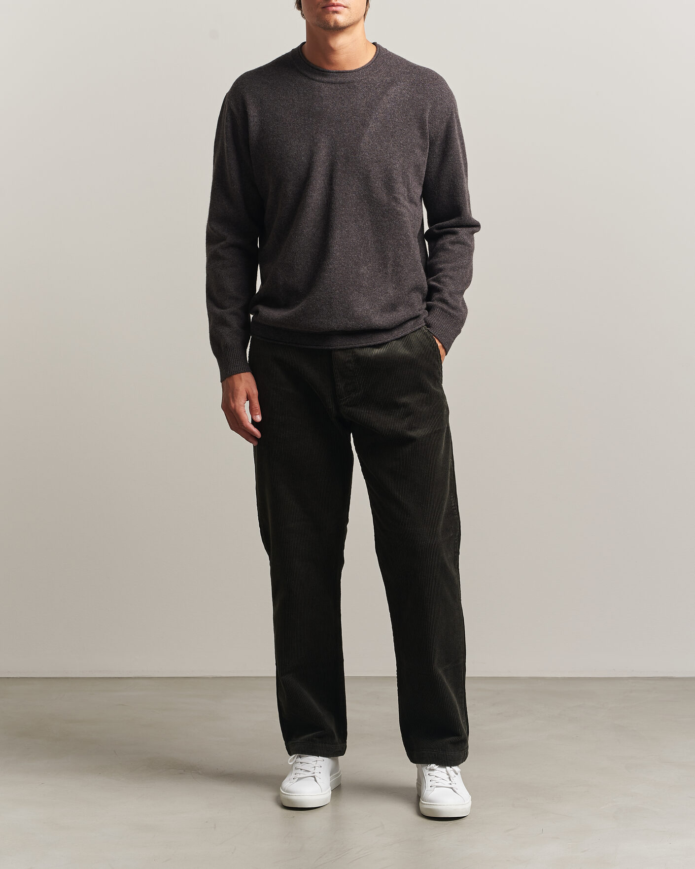 Homme | Pantalons | NN07 | Aden Regular Fit Corduroy Chinos Dark Army