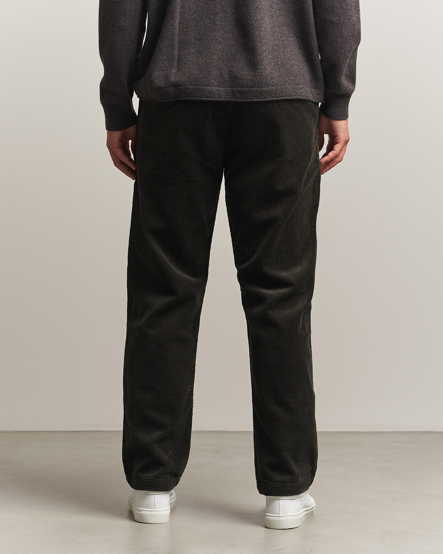 Homme | Pantalons | NN07 | Aden Regular Fit Corduroy Chinos Dark Army
