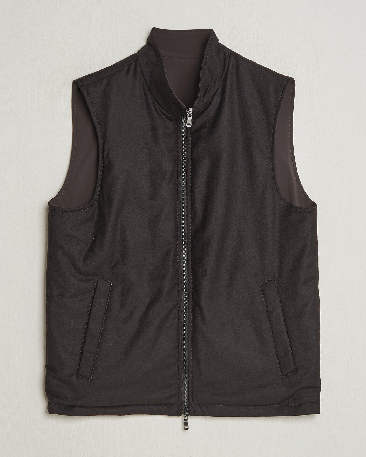 Homme | Gilets | Oscar Jacobson | Nylon/Wool Reversible Vest Brown